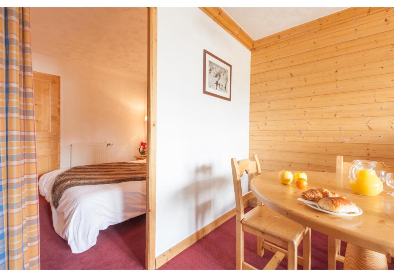 Residence Chalet De L'Adonis แซ็ง-มาร์แต็ง-เดอ-แบลวีย์ ภายนอก รูปภาพ