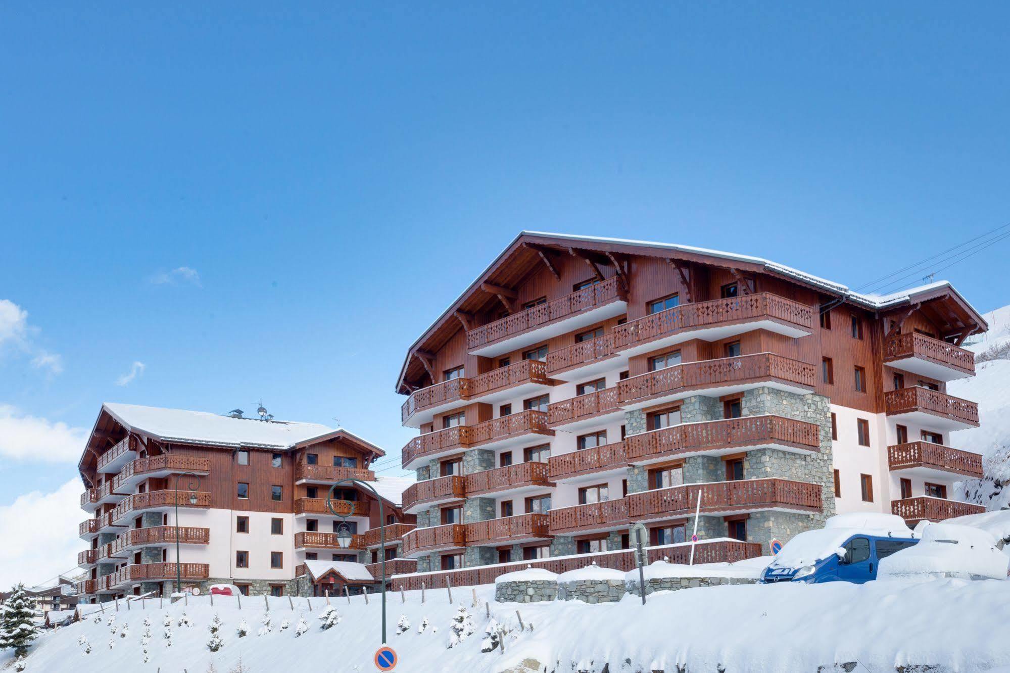 Residence Chalet De L'Adonis แซ็ง-มาร์แต็ง-เดอ-แบลวีย์ ภายนอก รูปภาพ