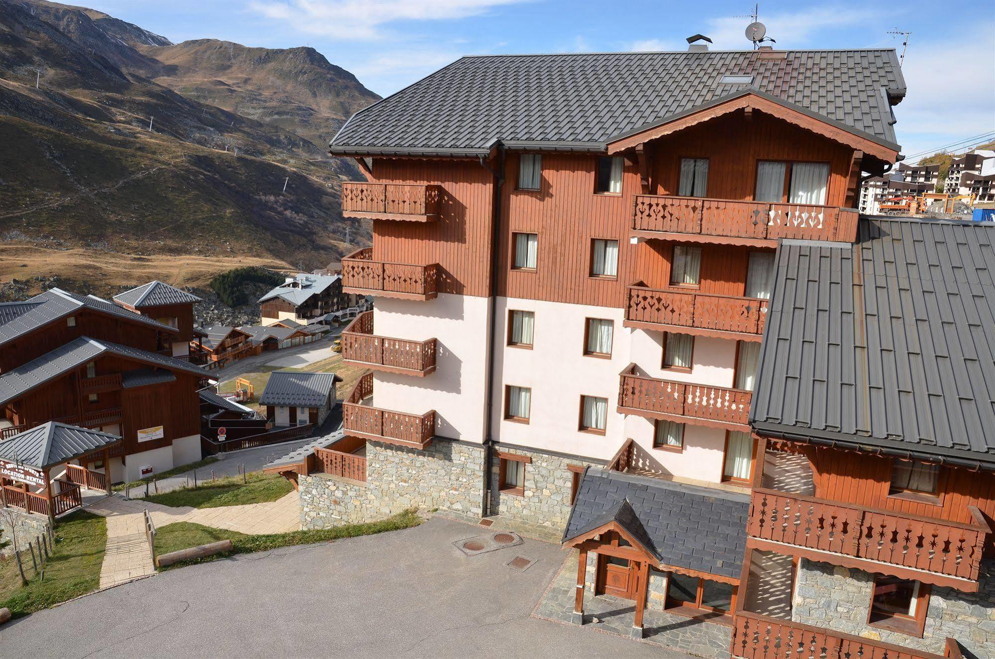 Residence Chalet De L'Adonis แซ็ง-มาร์แต็ง-เดอ-แบลวีย์ ภายนอก รูปภาพ