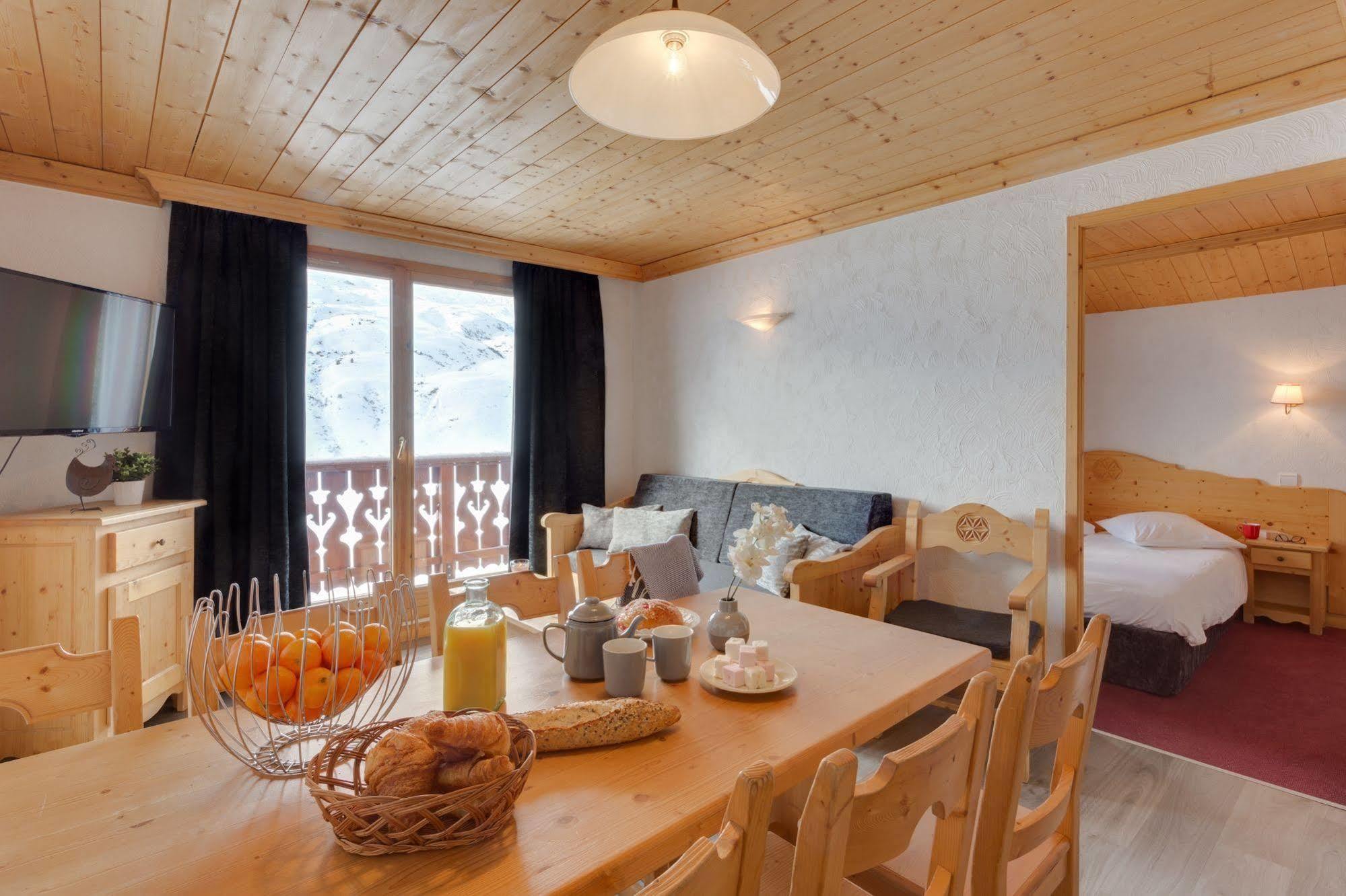 Residence Chalet De L'Adonis แซ็ง-มาร์แต็ง-เดอ-แบลวีย์ ภายนอก รูปภาพ