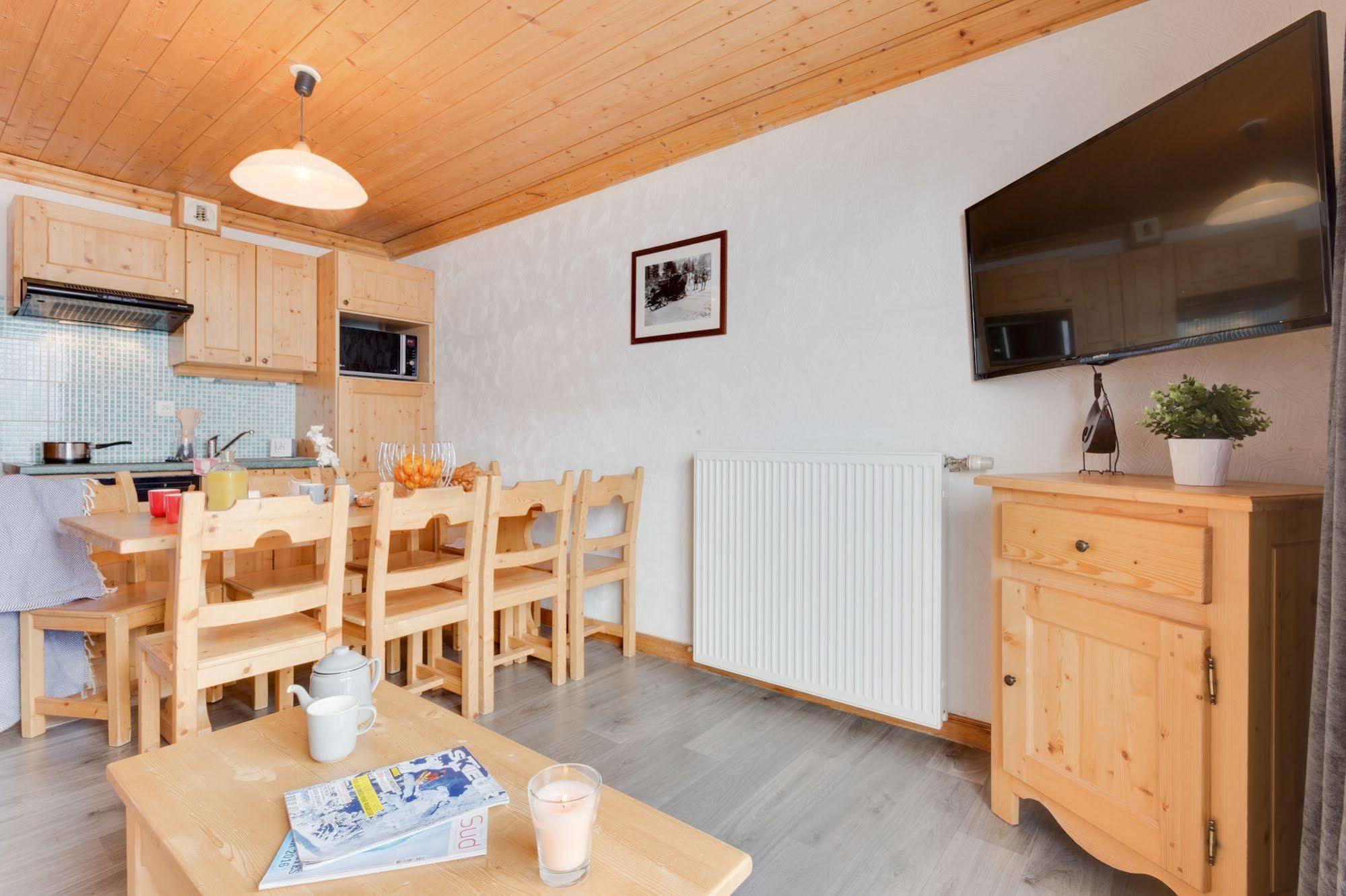 Residence Chalet De L'Adonis แซ็ง-มาร์แต็ง-เดอ-แบลวีย์ ภายนอก รูปภาพ