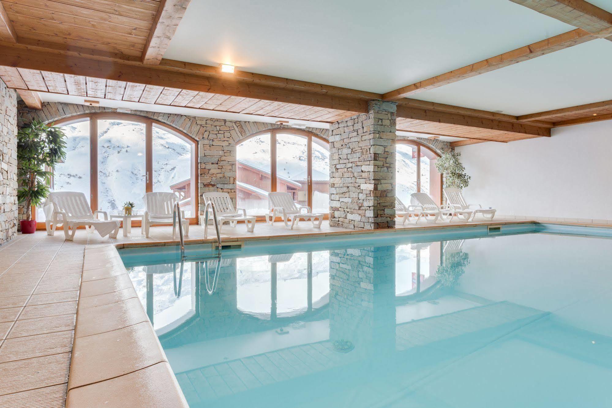 Residence Chalet De L'Adonis แซ็ง-มาร์แต็ง-เดอ-แบลวีย์ ภายนอก รูปภาพ