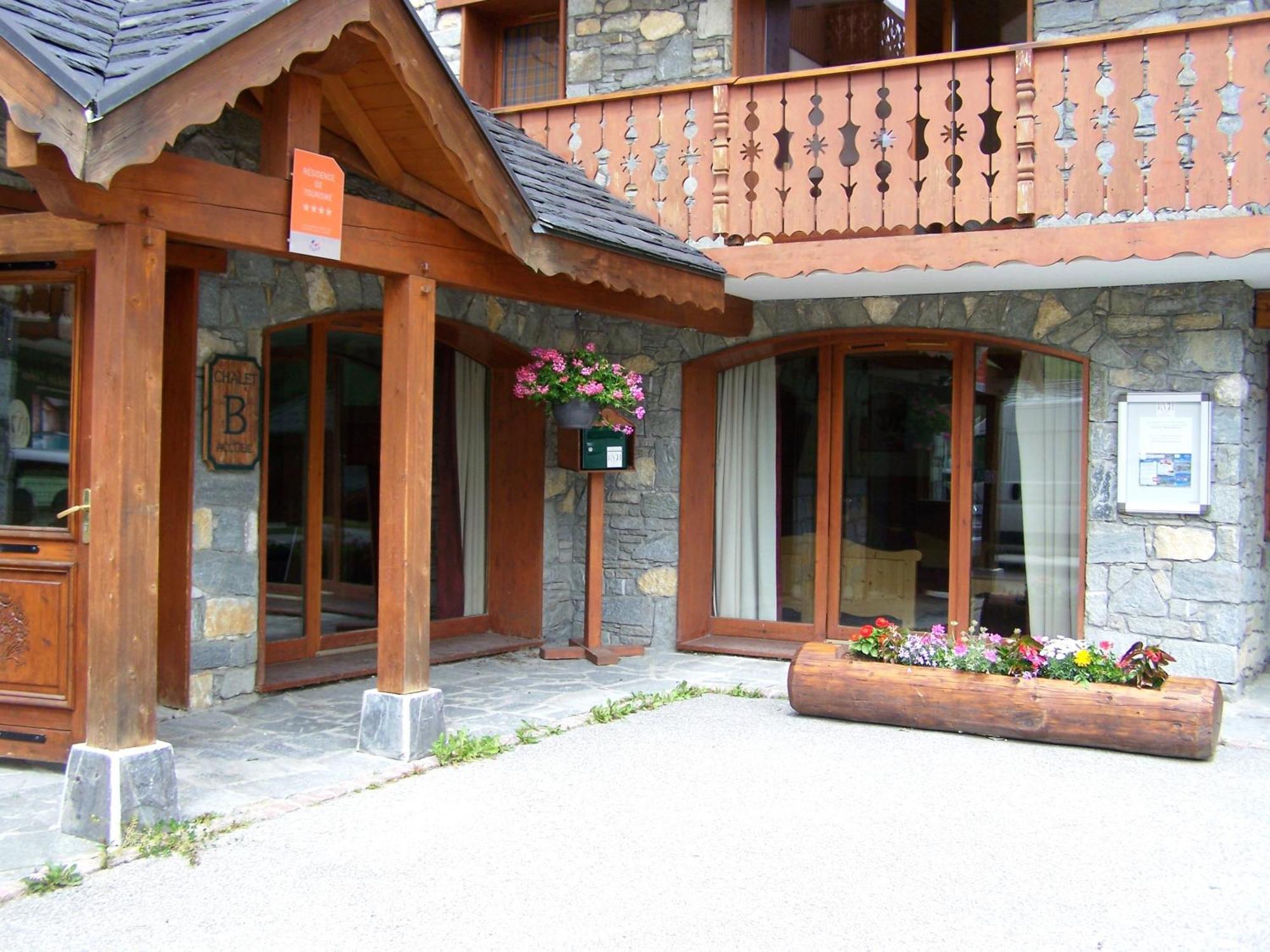 Residence Chalet De L'Adonis แซ็ง-มาร์แต็ง-เดอ-แบลวีย์ ภายนอก รูปภาพ